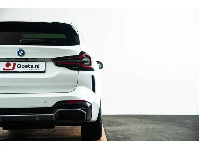 BMW iX3 High Executive 80 kWh 2022 Elektrisch 45