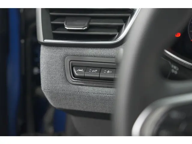 Renault Clio TCe 90 GPF Techno 2024 Benzine 40
