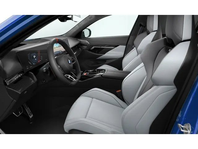 BMW M5 Touring 2026 Hybride Benzine 4