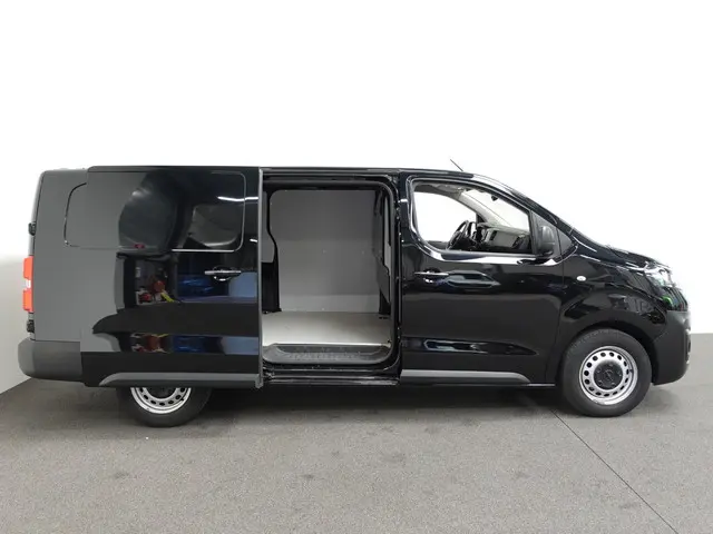 Opel Vivaro L3H1 145pk Automaat 2024 Diesel 29
