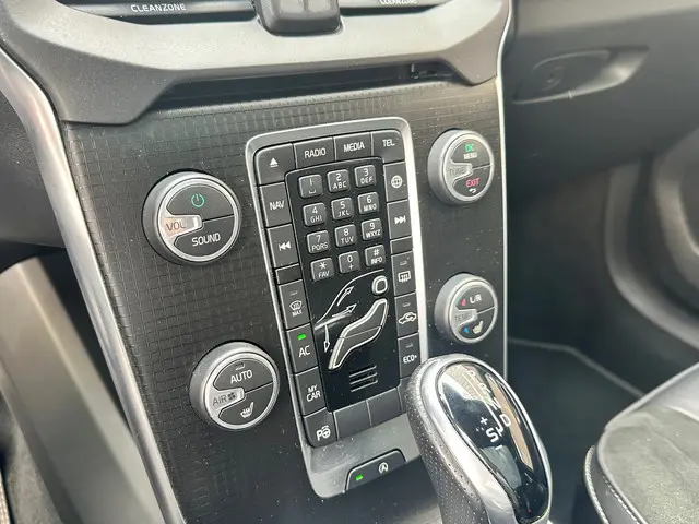 Volvo V40 1.5 T3 Polar+ Sport 2019 Benzine 21