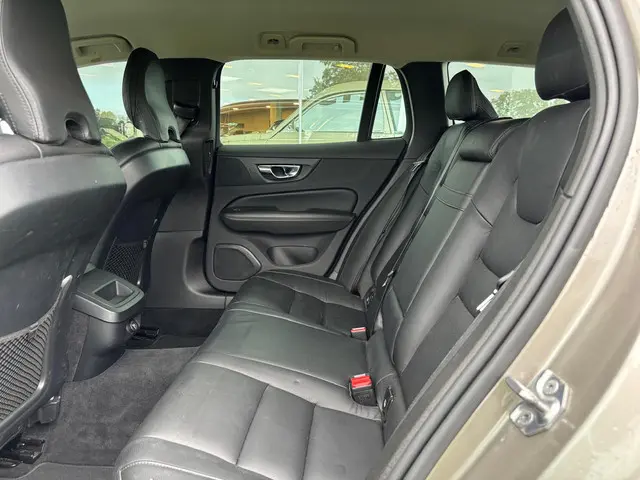 Volvo V60 2.0 T5 Momentum Automaat 2019 Benzine 8