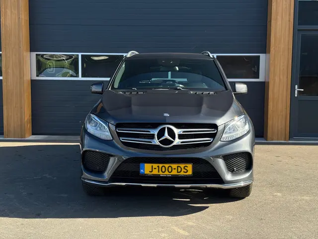 Mercedes-Benz GLE 250 d 4MATIC 2015 Diesel 2