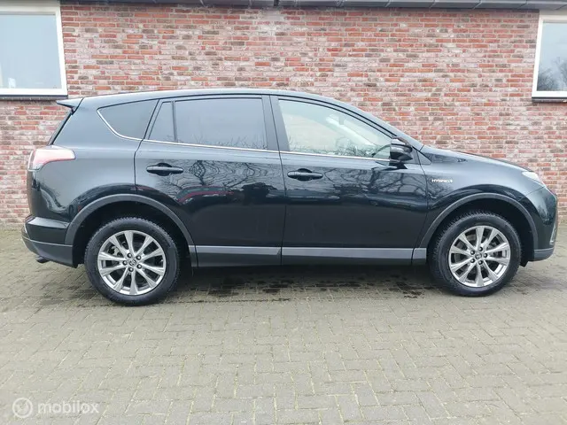 Toyota RAV4 2.5 Hybrid AWD Style 2017 Hybride Benzine 6