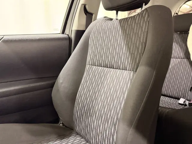 Toyota Yaris 1.0 VVT-i Comfort 2014 Benzine 20