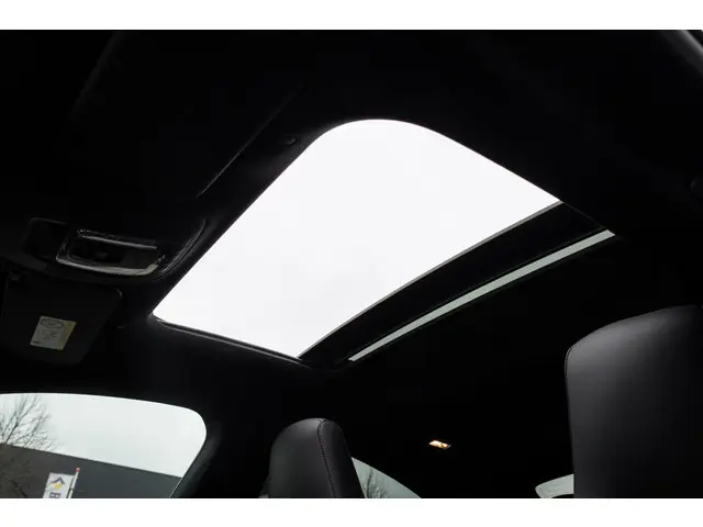 Mercedes-Benz CLA 180 AMG Line 2024 Benzine 15