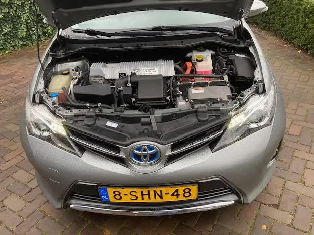 Toyota Auris 1.8 Hybrid Lease 2013 Hybride Benzine 10