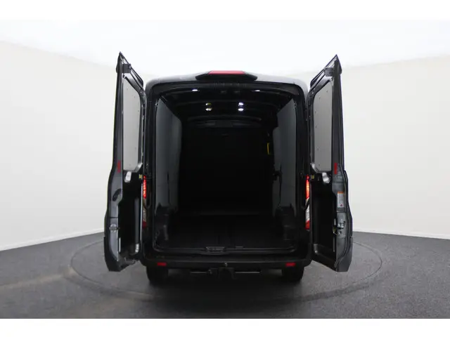 Ford Transit 350 2.0 TDCI L3H2 Limited 2020 Diesel 13