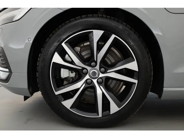 Volvo V60 T6 Recharge Plus Bright 2024 Hybride Benzine 35
