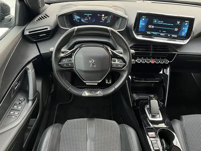 Peugeot e-2008 EV GT 50 kWh 2021 Elektrisch 10