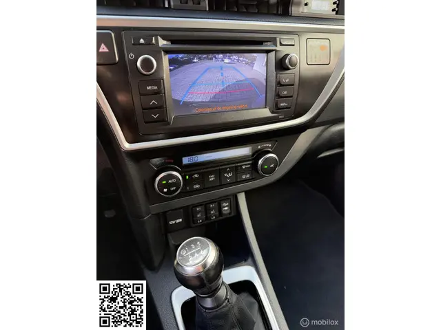 Toyota Auris 1.6 Aspiration Pdc Camera 2013 Benzine 9