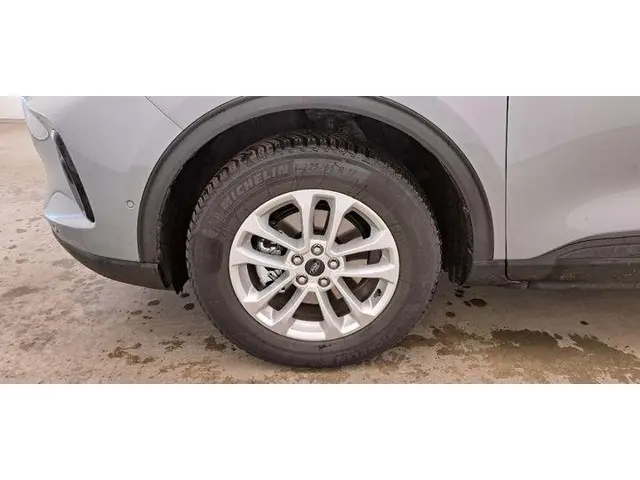 Ford Kuga 2.5 FHEV Titanium 2025 Hybride Benzine 4