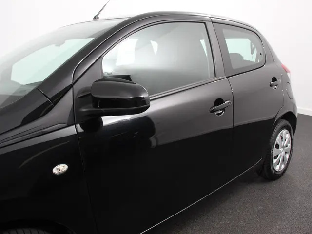 Peugeot 108 1.0 e-VTi Active 2021 Benzine 23