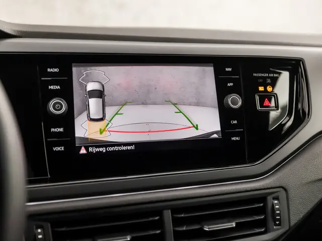 Volkswagen Polo 1.0 TSI R-Line Sport 2022 Benzine 17