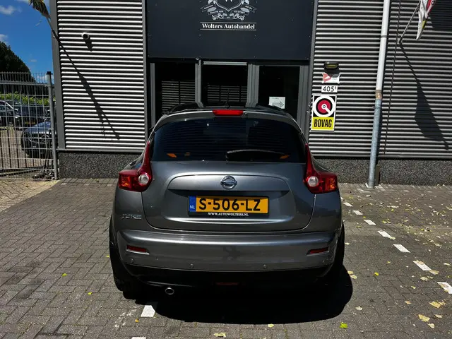 Nissan Juke 1.6 Business Edition *AC 2014 Benzine 8
