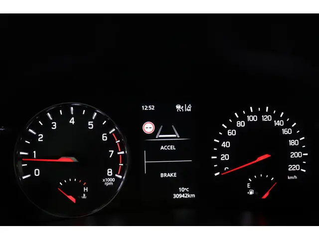 Suzuki Swift 1.2 Select Smart Hybrid 2025 Benzine 57