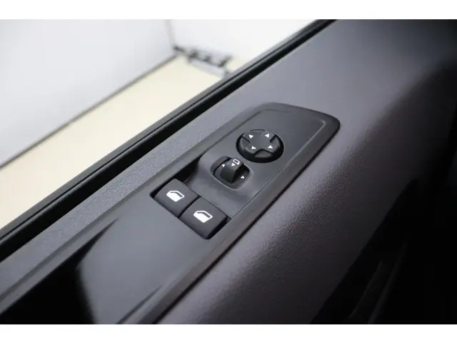 Fiat E-Scudo L2H1 SX 75 kWh 2022 Elektrisch 16