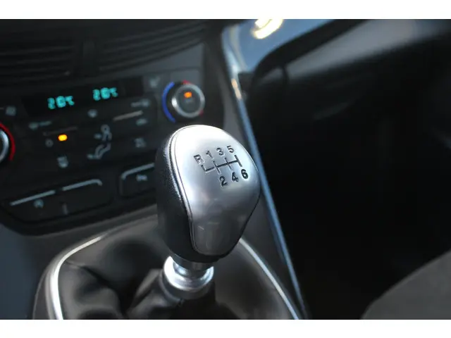 Ford Kuga 1.5 EcoBoost ST Line 2018 Benzine 22