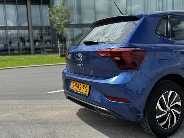 Volkswagen Polo 1.0 TSI Go 2023 Benzine 12