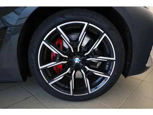 BMW i4 eDrive40 2025 Elektrisch 6