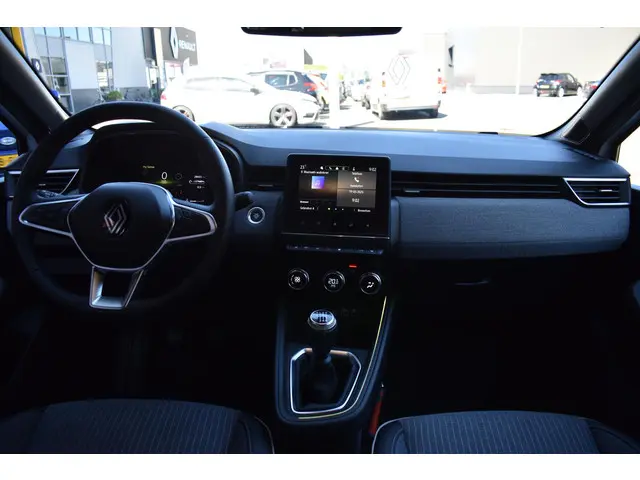 Renault Clio TCe 90 GPF techno 2024 Benzine 9