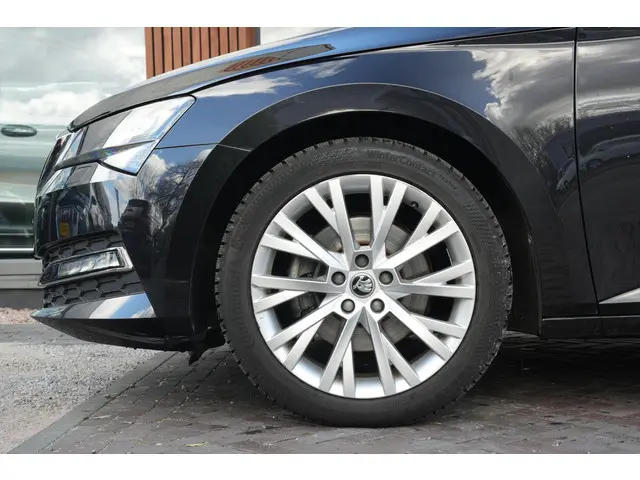 Škoda Superb 1.5 TSI ACT Business Edition 2020 Benzine 10