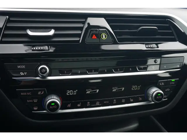 BMW 6 Serie Gran Turismo 640i 2022 Benzine 14