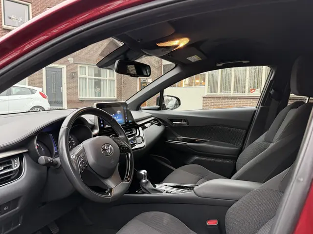 Toyota C-HR 1.8 Hybrid Dynamic 2019 Hybride Benzine 13