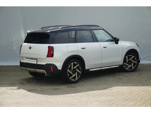 MINI Countryman E Favoured 2024 Elektrisch 4