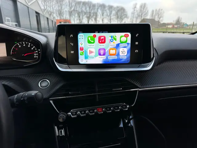 Peugeot 208 1.2 PureTech Allure 2022 Benzine 16