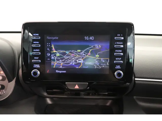 Toyota Yaris 1.5 Hybrid Active 2022 Hybride Benzine 13