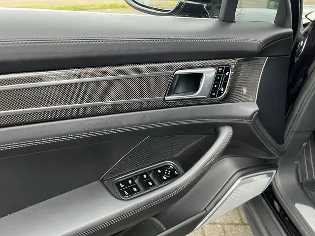 Porsche Panamera 4.0 Turbo Vol opties 2016 Benzine 18