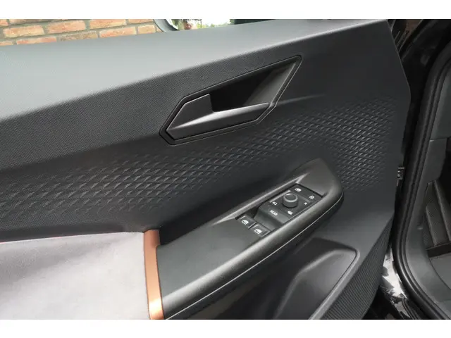 CUPRA Born Performance Limited 82 kWh 2024 Elektrisch 19