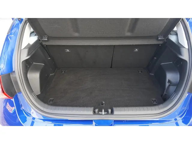 Hyundai i20 1.0 T-GDI Comfort 2023 Benzine 24