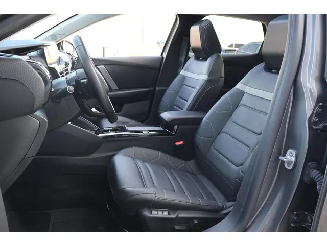 Citroën C4 1.2 Puretech Shine Pack Business 2023 Benzine 15