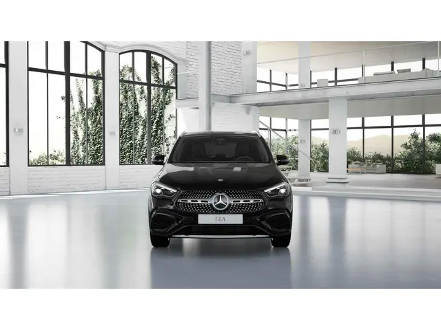Mercedes-Benz GLA 180 Business Solution AMG 2025 Benzine 8