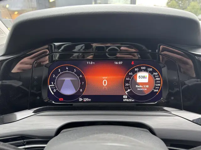 Volkswagen Golf 1.5 TSI 130pk Style 2020 Benzine 17