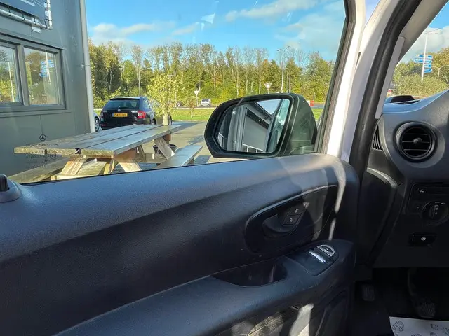 Mercedes-Benz Vito 111 CDI Extra Lang 2017 Diesel 12