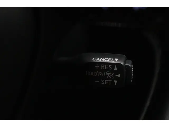 Toyota C-HR 1.2 Bi-Tone 2017 Benzine 39