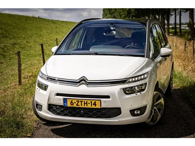 Citroën Grand C4 Picasso 1.6 THP Exclusive 2015 Benzine 4