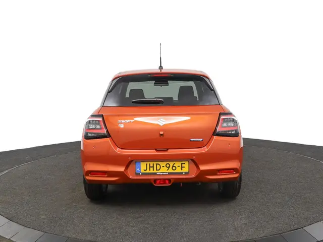 Suzuki Swift 1.2 Style Smart Hybrid 2025 Benzine 76