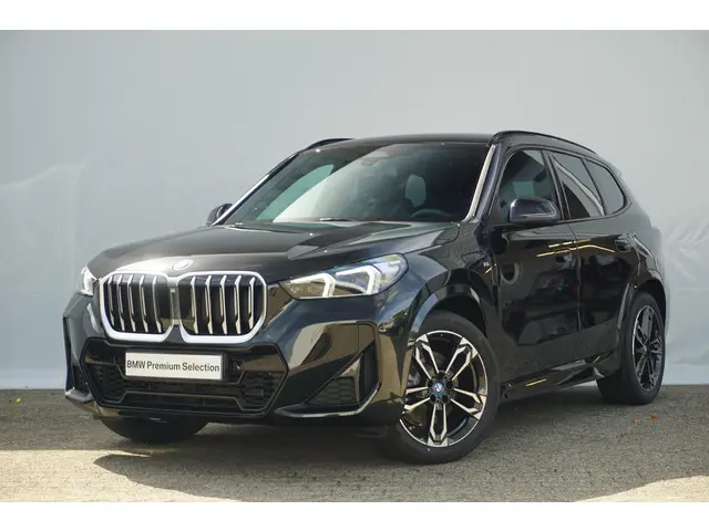 BMW X1 xDrive25e 2025 Hybride Benzine 28