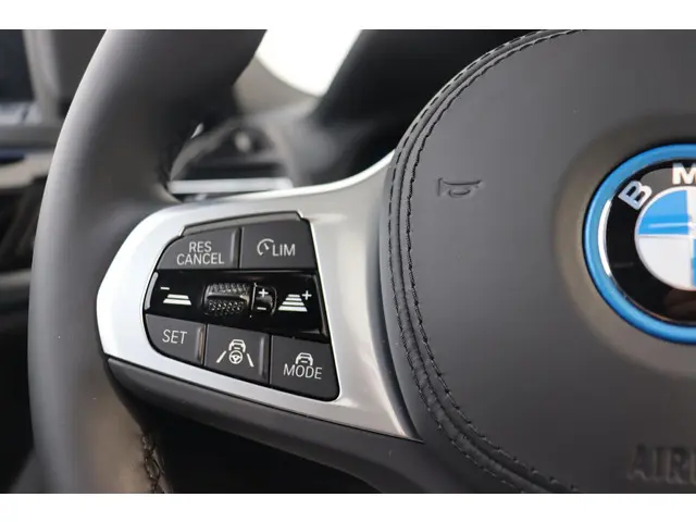 BMW iX3 High Executive Edition 80 kWh 2025 Elektrisch 18
