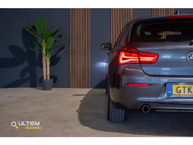 BMW 1 Serie 118i 2016 Benzine 19