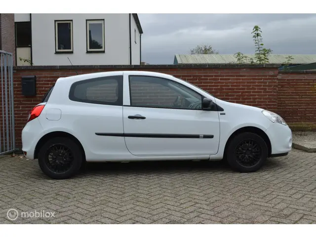 Renault Clio 1.2 Yahoo 2012 Benzine 7