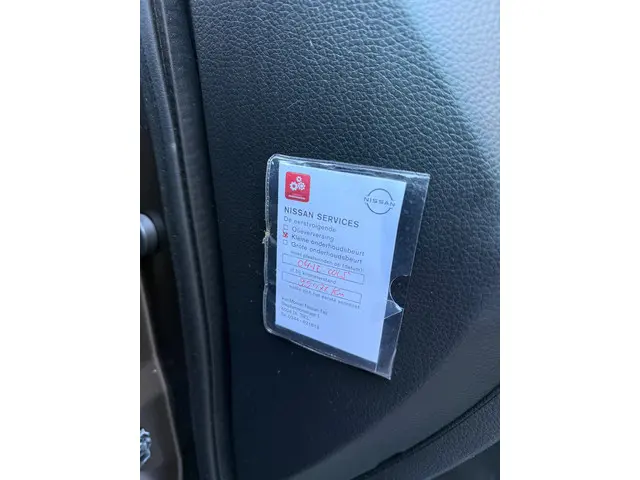 Nissan QASHQAI 1.2 N-Connecta Panorama 2017 Benzine 68