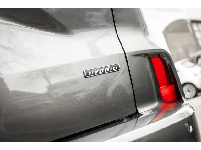 Ford Kuga 2.5 PHEV ST-Line 2023 Hybride Benzine 29