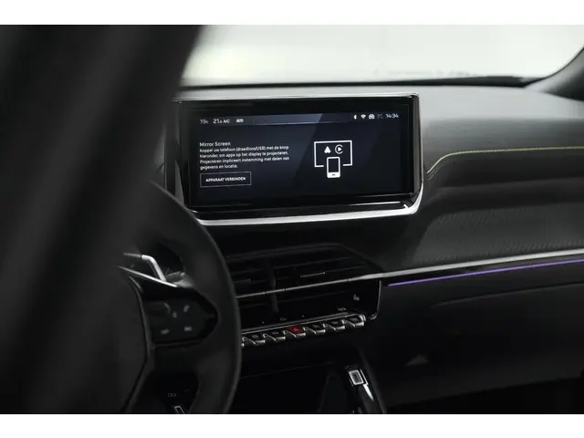 Peugeot 2008 PureTech 130 EAT8 GT 2024 Benzine 56
