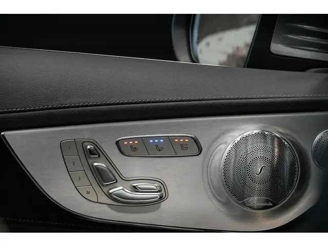 Mercedes-Benz C-Klasse Cabrio AMG 63 2018 Benzine 7