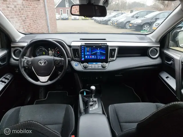Toyota RAV4 2.5 Hybrid AWD Style 2017 Hybride Benzine 8